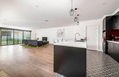 Hawker Casa | Sensational New Townhouse