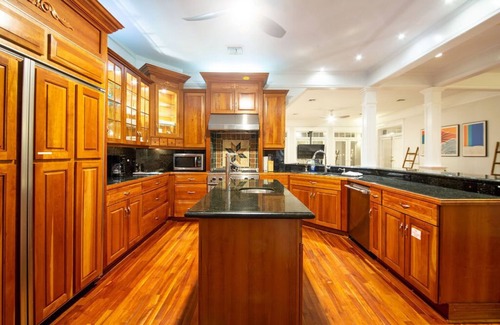 Islamorada Villa | Sensational Ocean Front Villa | Kayak+PBs+Cinema+Fire Pit+Pool