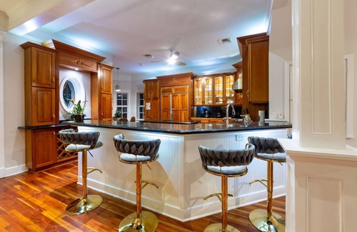 Islamorada Villa | Sensational Ocean Front Villa | Kayak+PBs+Cinema+Fire Pit+Pool