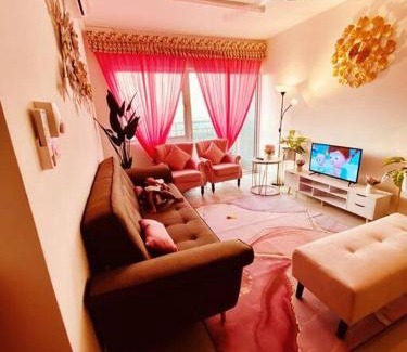 Ijok Apartamento | Sentrovue B Pink House