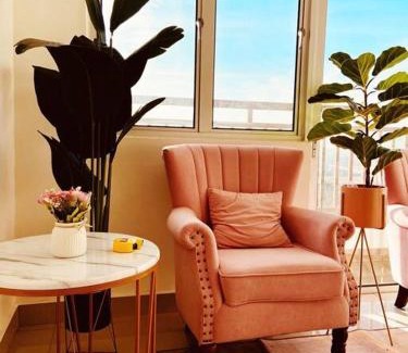 Ijok Apartamento | Sentrovue B Pink House
