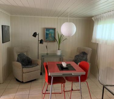 Haugesund Apartamento | Sentrumsnær kjellerleilighet, nær sykehus og høgskole, parkering