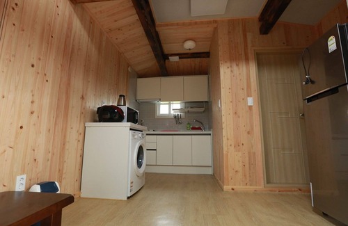 Pyoseon Casa | Seogwipo Chogain inn Guest House
