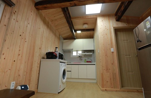 Pyoseon Casa | Seogwipo Chogain inn Guest House