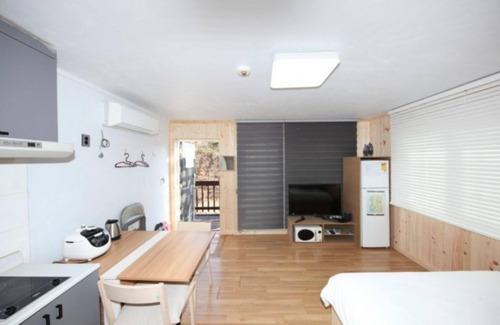 Ganghwa Casa | Seokmodo Park Jung Ah Pension