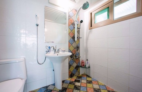 Ganghwa Casa | Seokmodo White Wing Pension