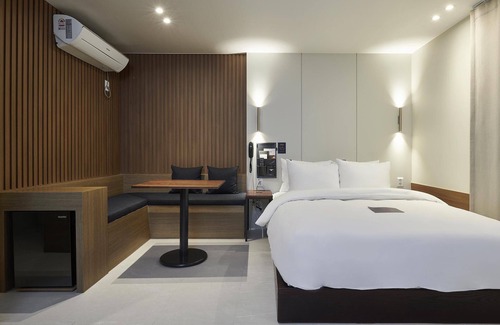 Seosan Hotel | Seosan Lake Park Just Sleep Hotel