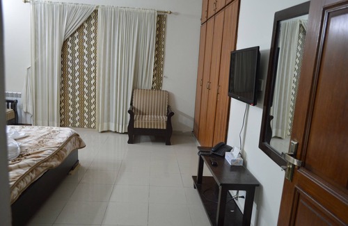 Islamabad Casa | Separate lower ground Floor with central heating system/AC