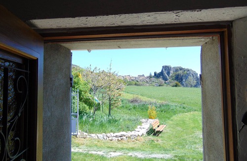 Rougon Casa | Casa de personajes en un nivel frente al gran cañón de Verdon, bien equipado