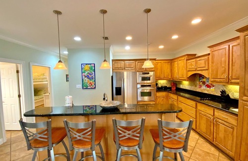 Morgantown Casa | Aug & Sept Discounted! Great views, pools, tennis