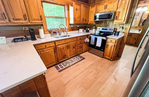 West Jefferson Cabina | Sept Nights-Soak in Your Private HotTub Under the Stars @MountJeffersonVistas
