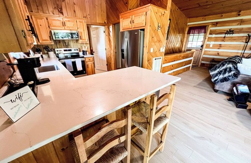 West Jefferson Cabina | Sept Nights-Soak in Your Private HotTub Under the Stars @MountJeffersonVistas