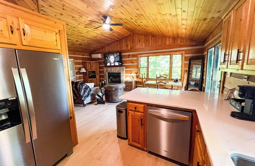 West Jefferson Cabina | Sept Nights-Soak in Your Private HotTub Under the Stars @MountJeffersonVistas