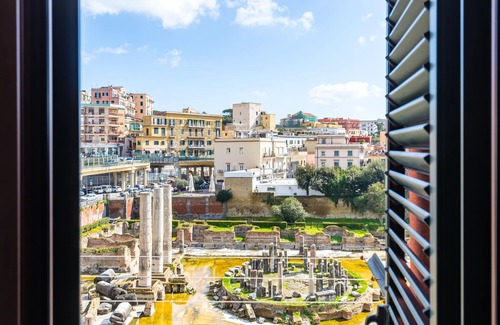 Pozzuoli Apartamento | Serapide's Temple by Wonderful Italy