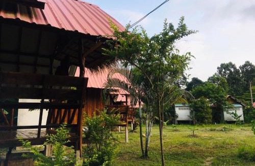 Khong Koi Beach Hotel | Seree Bungalows & Chill Bar