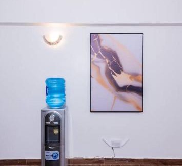 Nairobi Apartamento | Serena 3BR Suite w Mall and Pool