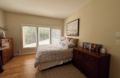 Cordova Bay Casa | Serenade Ocean retreat