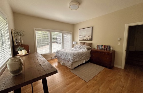 Cordova Bay Casa | Serenade Ocean retreat