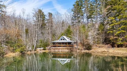 Hendersonville Casa | Serenade Shores by Carolina Mornings