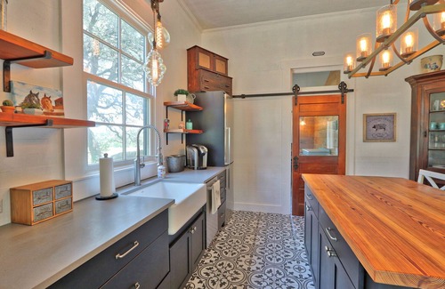 Wimberley Casa | Serendipity Farmhouse - Rustic Charm with Swimming Pool Access