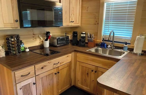 Asheboro Casa | Serene 1BR Cabin near NC Z00 with Loft & Waterview