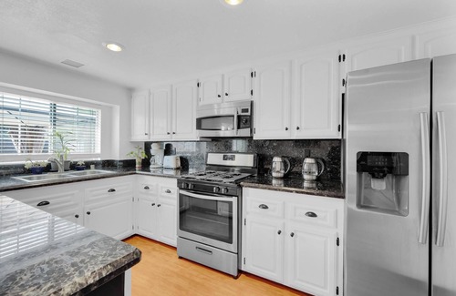 Chula Vista Casa | Serene 3-BD, 2-Ba Bonita Home, Near All