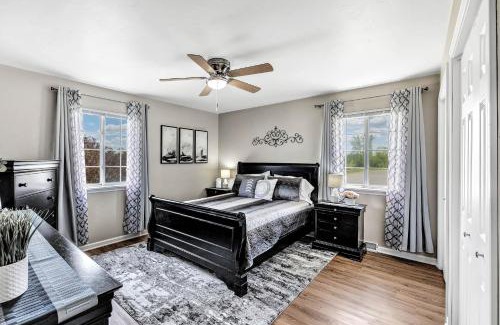 De Pere Casa | Serene 3 Bedroom Home, NRM, Wi-fi, Parking, Queen Bed