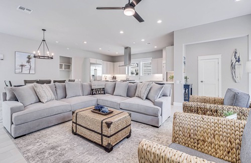 Cinnamon Shore Casa | Serene, 3-BR Coastal Home@Cinnamon Shore North By Beach, Lake & Luxe Pool!