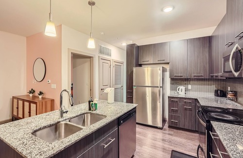 Leander Apartamento | Serene 3B Getaway | Pool, Gym, Parking, Pet Wash