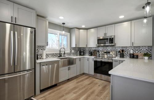 Highlands Casa | Serene 4-Bedroom Getaway in Arvada! Pet-friendly!
