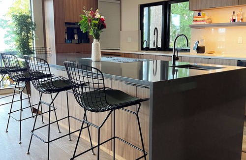Olympia Casa | Serene 4BR Mid-Century Oasis w/ Spa, Private Beach & Gorgeous Views