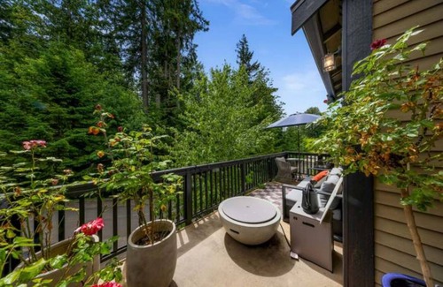 Issaquah Highlands Casa | Serene 5-bedroom house with WiFi in charming Issaquah