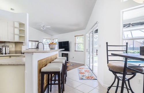 Port Malabar Villa | Serene and Beautiful Villa with Pool in Palm Bay