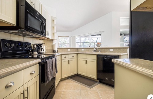 Port Malabar Villa | Serene and Beautiful Villa with Pool in Palm Bay