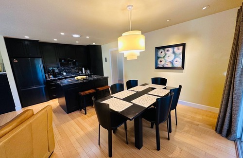 Calistoga Casa | Serene and Cozy 2-Bedroom House in Calistoga with Covered Patio