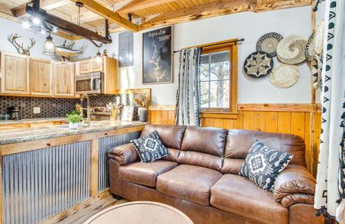 Elizabeth Apartamento | Serene and Cozy Studio Cabin Walk to Norfork Lake!