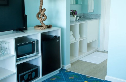 Cape May Casa | Serene Beach Hideaway – Music Nights, Pool Days & Coastal Calm