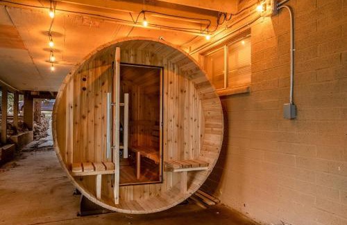 Munds Park Casa | Serene Cabin-Sauna-Game Room