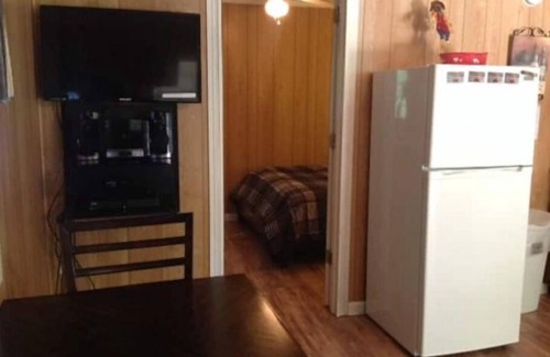 Bogalusa Cabina | Serene Camp Cabin