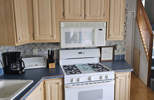 Preston Alquiler De RV | Serene Campground Getaway