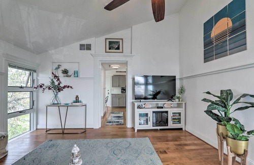 Mashpee Condominio | Serene Cape Cod Escape w/ Private Ocean Overlook!