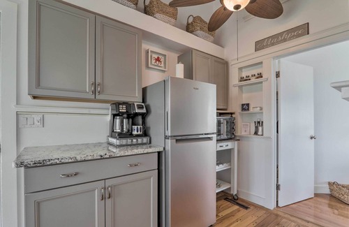 Mashpee Condominio | Serene Cape Cod Escape w/ Private Ocean Overlook!