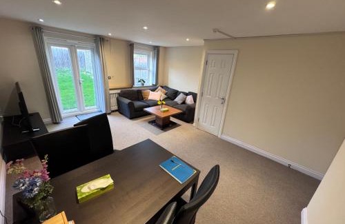 Reading Casa | Serene Cirrus Retreat in Reading