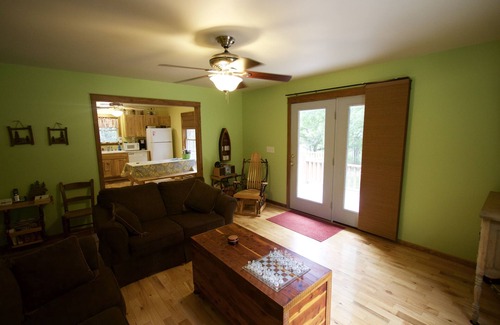 Renick Cabina | Serene Chalet, Cozy Ubicado en el río Trail Greenbrier.