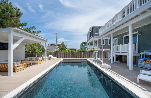 Fenwick Island Casa | Serene Family Home with Heated Pool 30 Steps from Beach