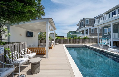 Fenwick Island Casa | Serene Family Home with Heated Pool 30 Steps from Beach
