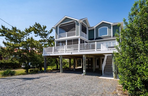 Fenwick Island Casa | Serene Family Home with Heated Pool 30 Steps from Beach