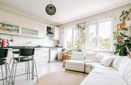 Esentepe Apartamento | Serene Flat w RefreshingView 7 min to Trump Towers