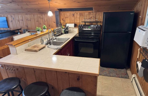 Eidelweiss Village Chalet De Esquí | Serene Forest Chalet - A White Mountains Adventure