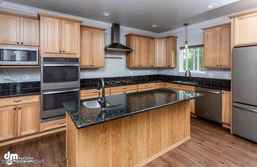 Meadow Lakes Casa | Serene Four Bedroom Lakefront Home